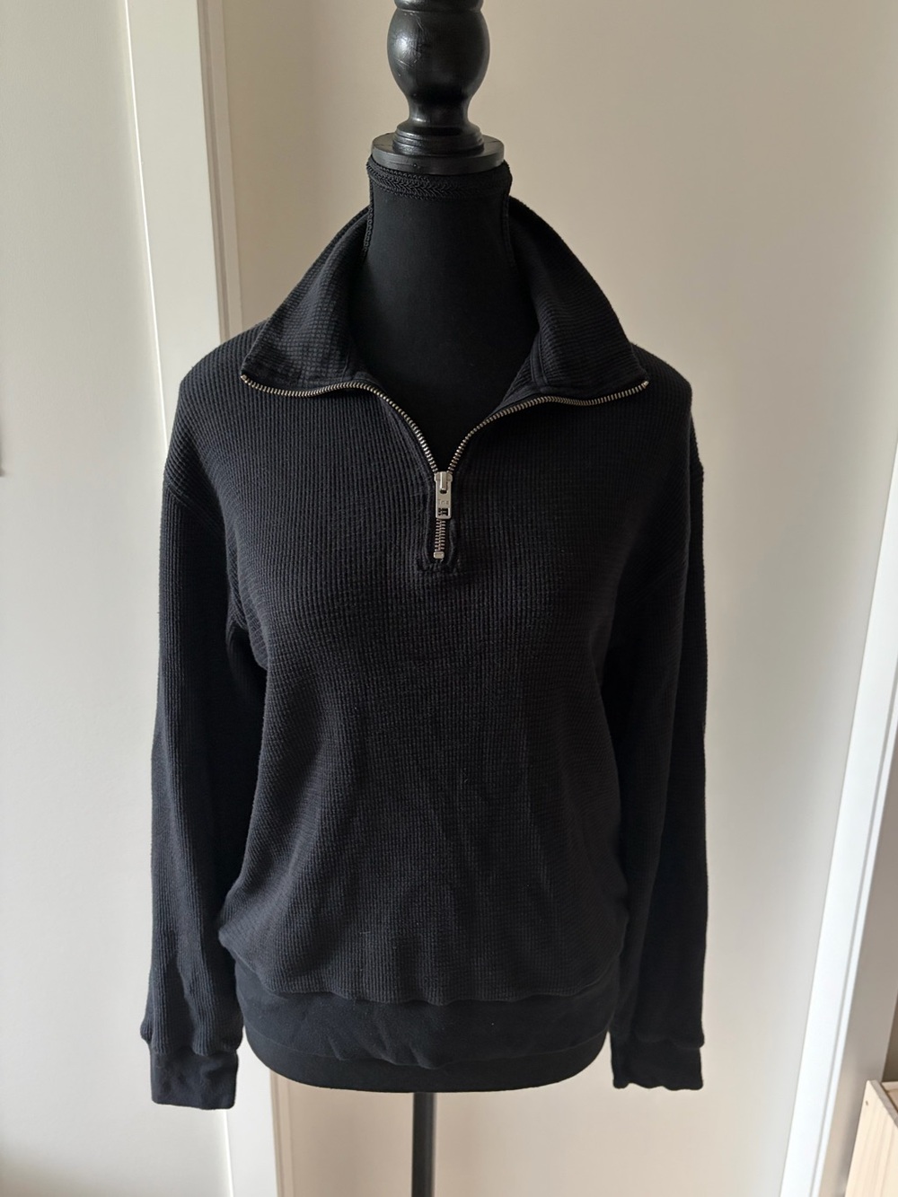 Aritzia TNA Waffle Knit Long Sleeve